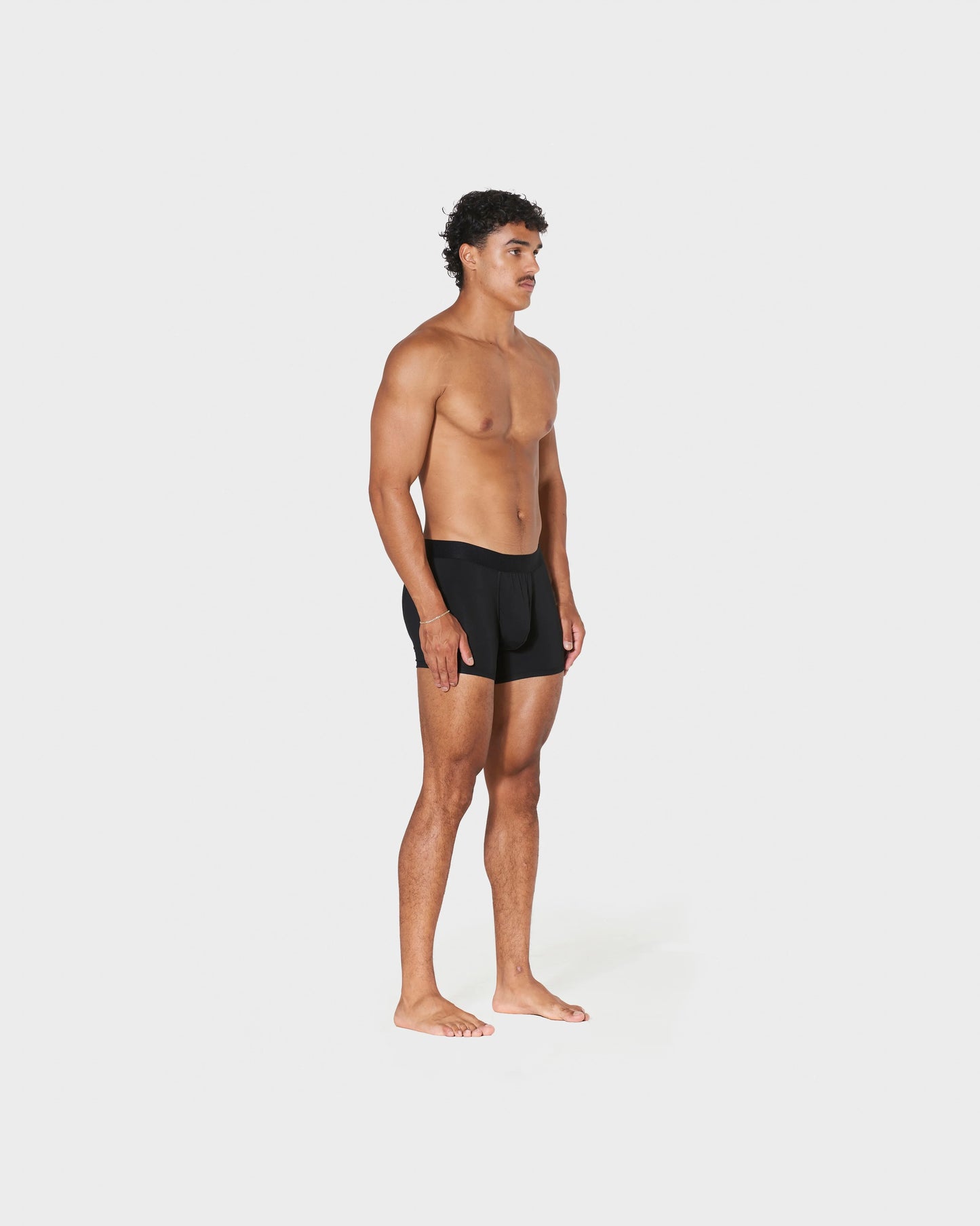 CLASSIC BLACK (SHORT) (BIG POUCH)